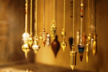 Notre boutique de pendules pour la radiesthésie, les soins énergétiques ou la voyance