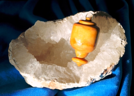 Pendule en bois de pin pour la radiesthésie ou la voyance - Gorth Pendule en bois de pin pour la radiesthésie ou la voyance - Gorth