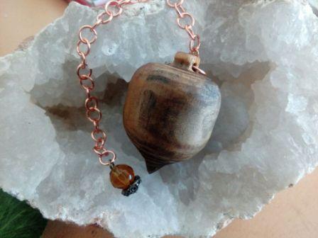 Pendule en bois de chêne pour la radiesthésie ou la voyance - Bouddha Pendule en bois de chêne pour la radiesthésie ou la voyance - Bouddha