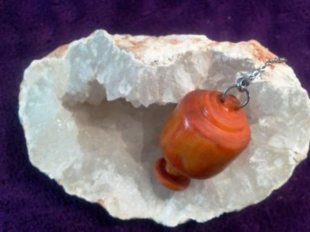 Pendule en bois de pin pour la radiesthésie ou la voyance - Gorth Pendule en bois de pin pour la radiesthésie ou la voyance - Gorth